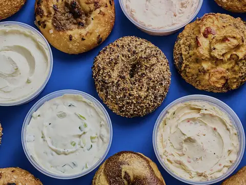 Hank’s Bagels