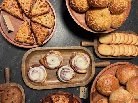 Schlee’s Gourmet Bakery & Bottle Shop