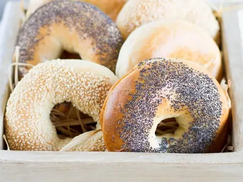 House of Bagels