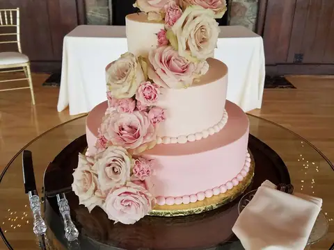 Tasty Layers in Burton, MI