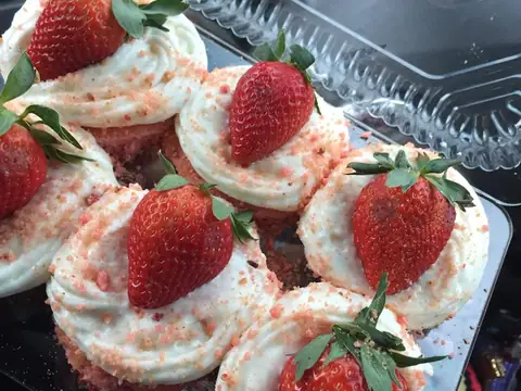 Brandy's Baked Goods & Delectables Etc.