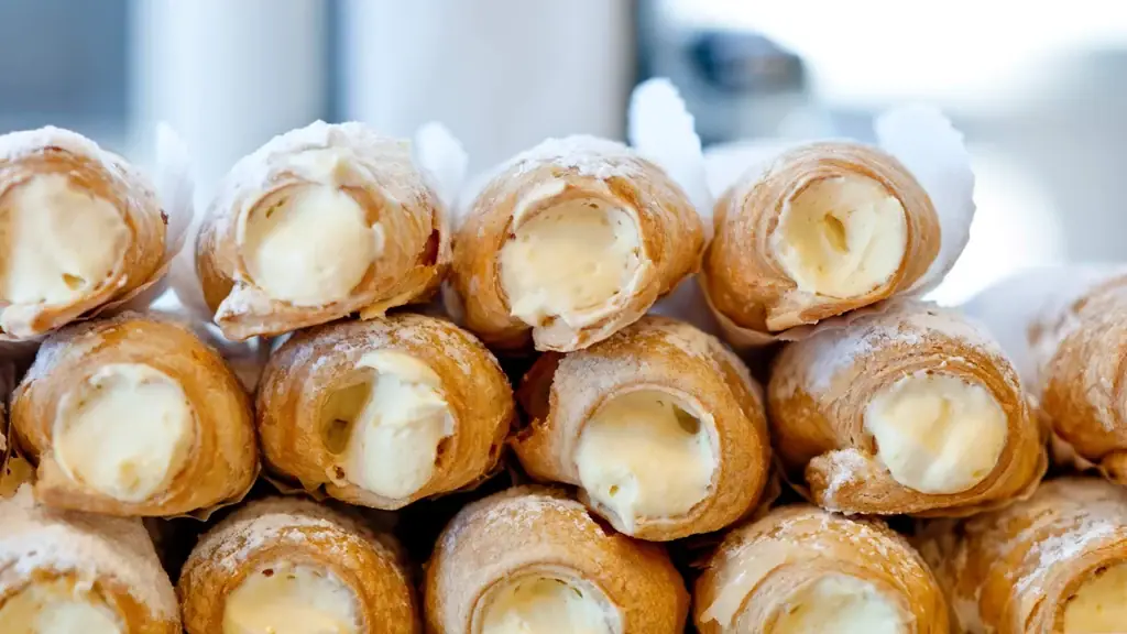 Stillwell's Bakery & Cafe in Wailuku, HI