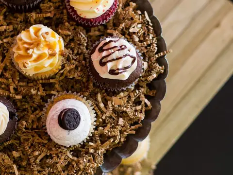 Yummies Bakery and Deli