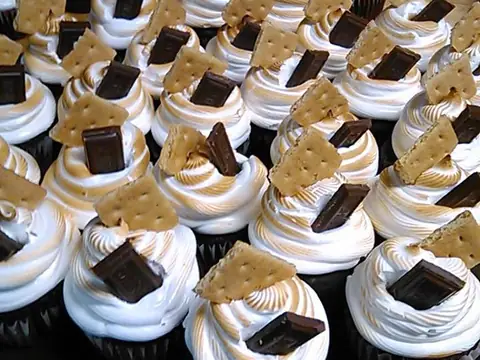 Barefoot Sisters Bakery