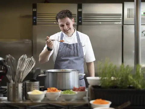 Two Chefs On A Roll