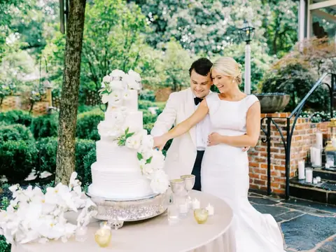 Couture Cakes of Greenville