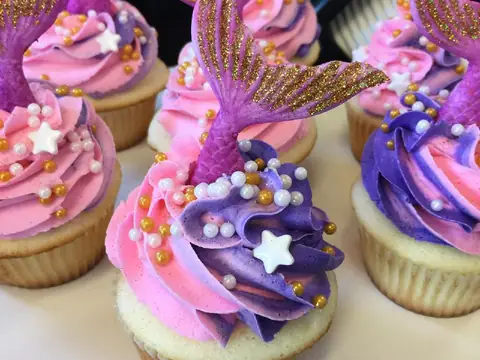 Sweet Pearl Bakery in Shoreline, WA