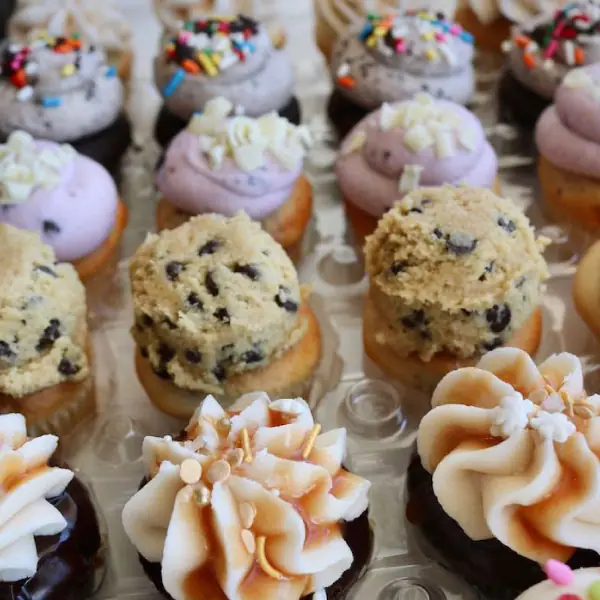 3 Sweet Girls Cakery in Cincinnati, OH