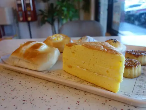 Sunville Bakery in Las Vegas, NV