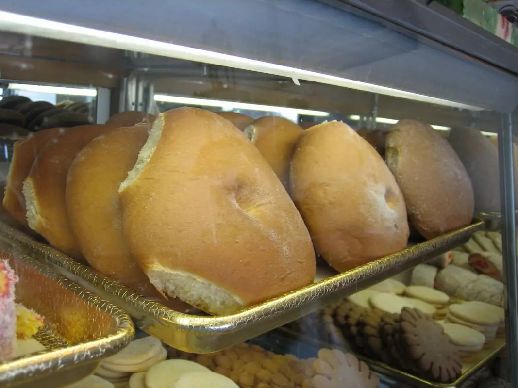 Leobardo's Bakery in Stanton, CA