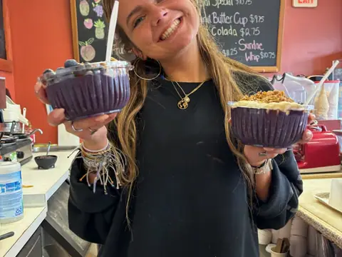 Bashful Banana Bakery & Cafe