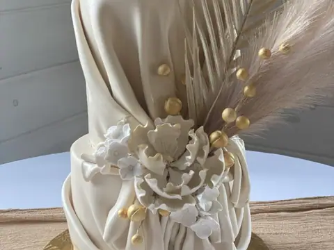 Monzu Bakery and Custom Cakes in Green Bay, WI
