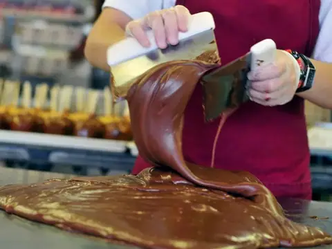 Grandmas Original Fudge in Wisconsin Dells, WI