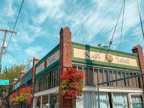 Nora's Bakery & Cafe