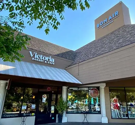 Victoria Bakery & Café in Greenbrae, CA