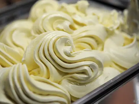 Giovanni's Italian Pastries