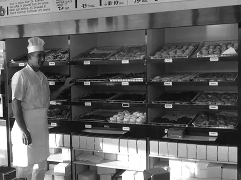 Donutland in Cedar Rapids, IA