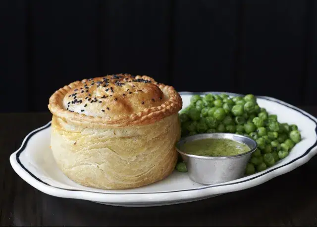 Royal Pies in Chicago, IL