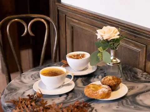 Ambrosia Euro American Pâtisserie
