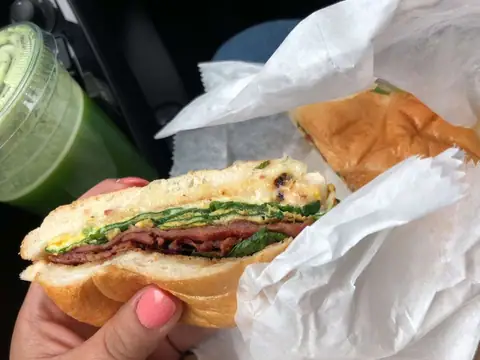 Skolniks Bagel Bakery & Wellness Cafe