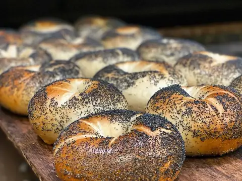 Sunset Bagels Cafe