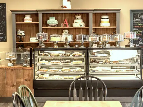 Amoroso's Bakery