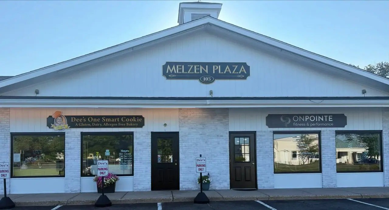 Dee's One Smart Cookie Bakery in Glastonbury, CT