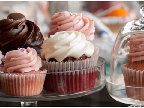 La Luna Cupcakes