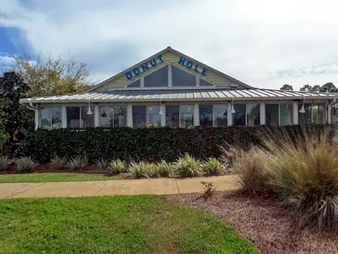 Donut Hole Bakery Cafe in Destin, FL