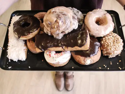 DeEtta's Bakery in Naperville, IL
