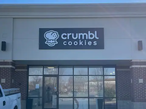 Crumbl Cookies in Independence, MO