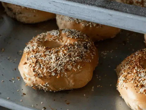 Legacy Bagels