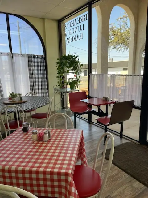 Apple Tree Cafe and Bakery in Lubbock, TX