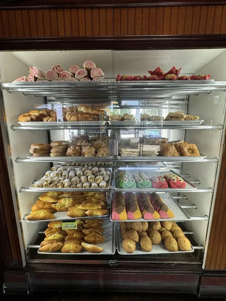 La Estrella Bakery in Fresno, CA