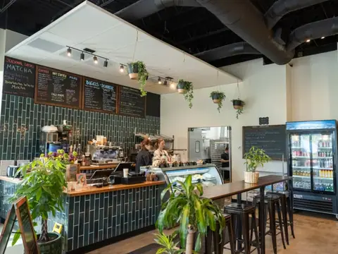 Benji's Bagel & Coffee House