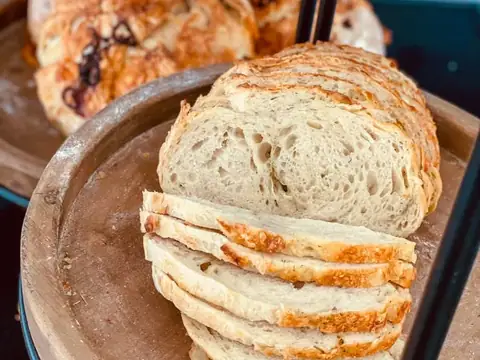Lyons Fare Bakery & Cafe in Grass Valley, CA