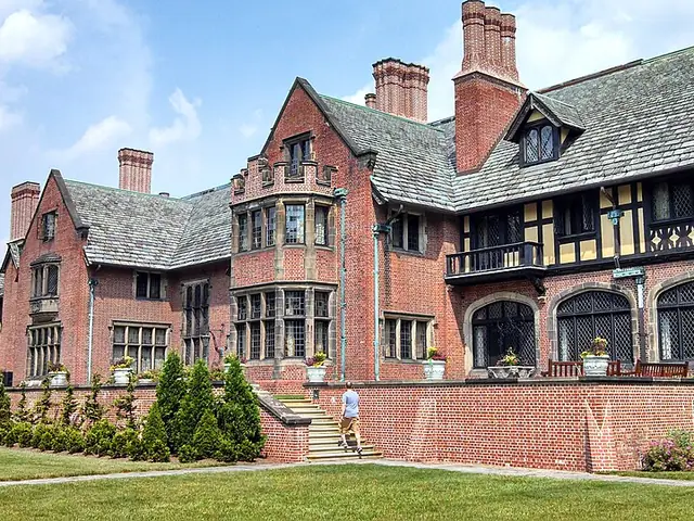 Akron, Ohio