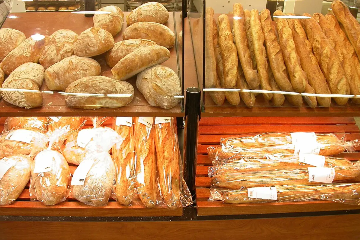 Artisan breads — illustrative photo