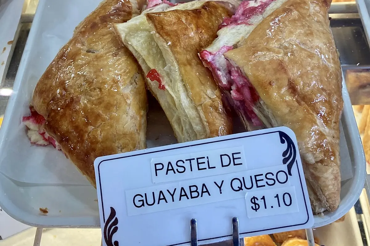 Guava and Cheese Pastry Miami — illustrative photo