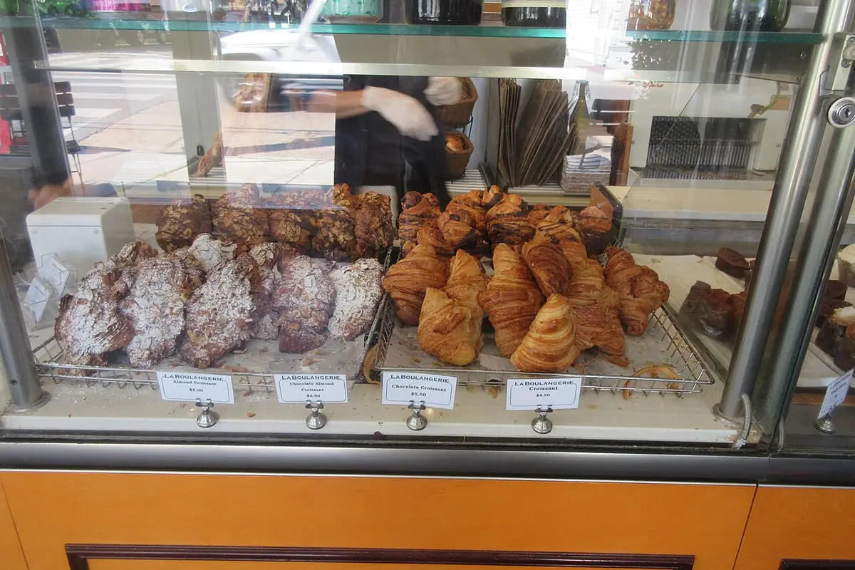La Boulangerie, Magazine Street, Uptown New Orleans 20 August 2025 - 01 — illustrative photo