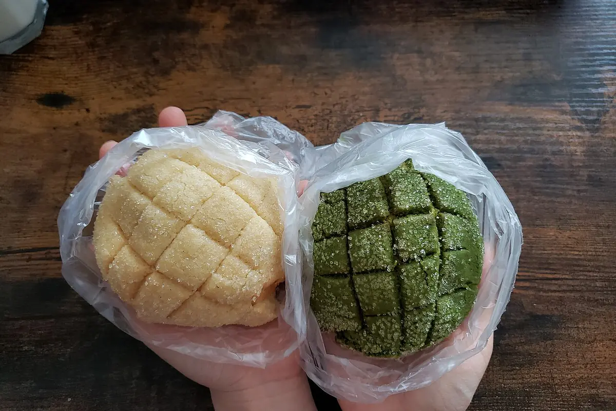 Melon bread and green tea melon bread — illustrative photo